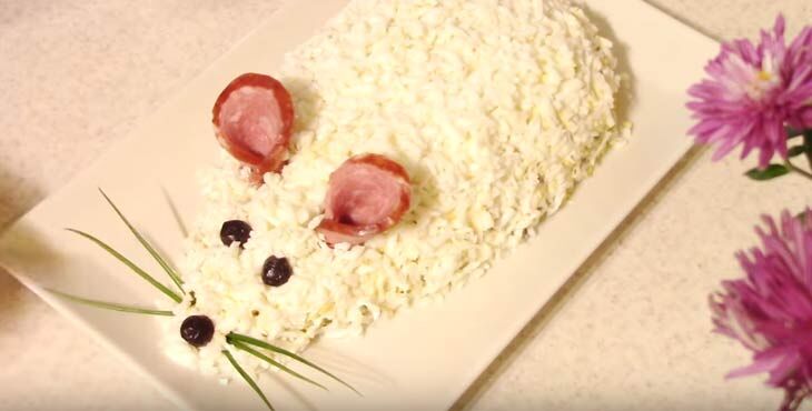 salaty v vide krysy  myshi  na novyjj god 2020   prostye i vkusnye recepty114 Салати у вигляді щура (миші) на новий рік 2021 — прості і смачні рецепти