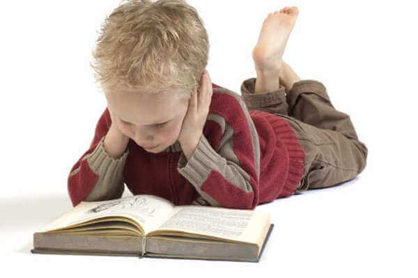 200be54710de6ab6b2a9fb5eff97d09a Як прищепити своїй дитині любов до читання книг