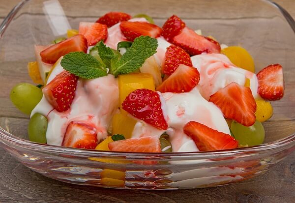 fruktovyjj salat s jjogurtom – ochen vkusnyjj i prostojj recept27 Фруктовий салат з йогуртом – дуже смачний і простий рецепт