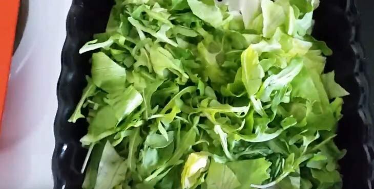 salat iz pecheni treski   8 naivkusnejjshikh receptov195 Салат з печінки тріски — 8 найсмачніше рецептів