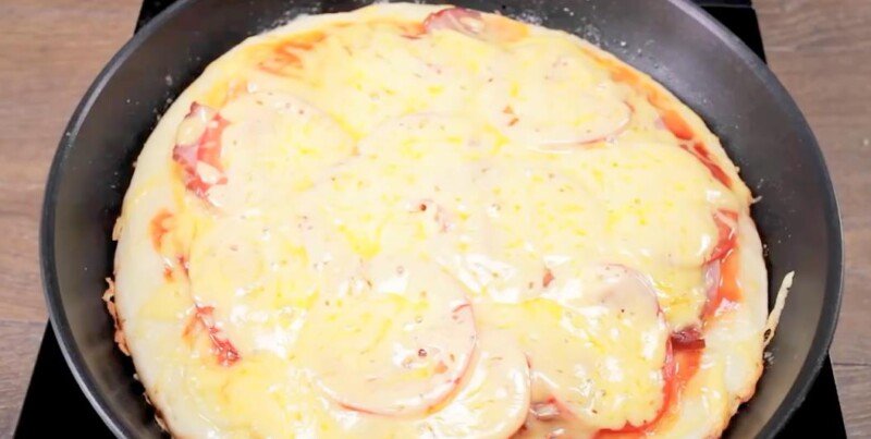 3c17e8e9393ff8231023f8210e9364bf Піца на сковороді за 10 хвилин — рецепти дуже швидкою і смачної піци
