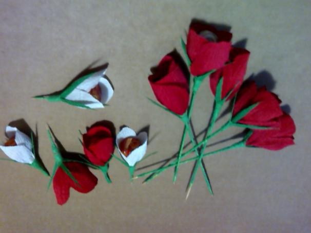 45962436ac5ffe4c076f476a4b2686b4 Квіти з паперу — схеми і шаблони для створення паперових квітів