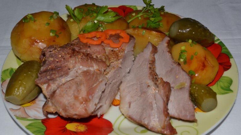 6ea06fbe74fd0d414c0b678cf35f3702 Свинина з картоплею в духовці – прості і смачні рецепти картоплі зі свининою