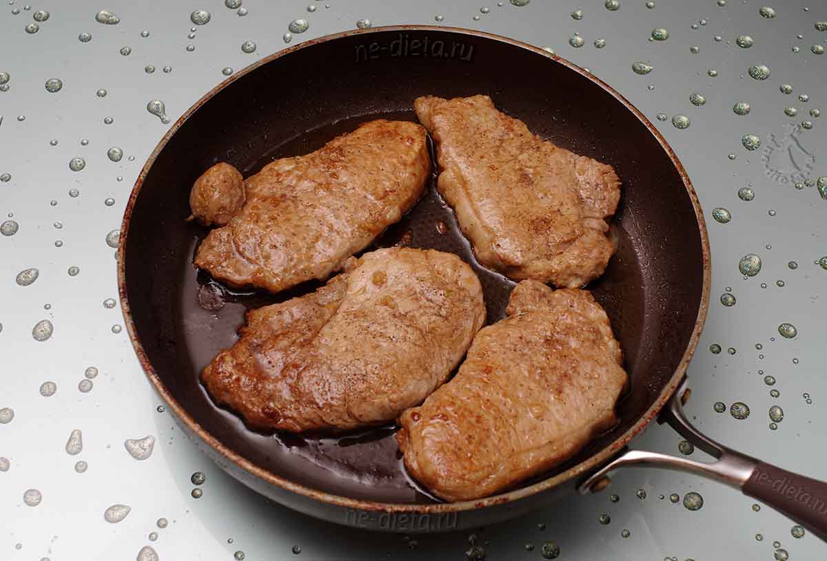 723d8ea788cae26b66259cb4e014a0f2 Як приготувати свинину з апельсинами і медом в духовці — рецепт запеченої свинини з покроковими фото