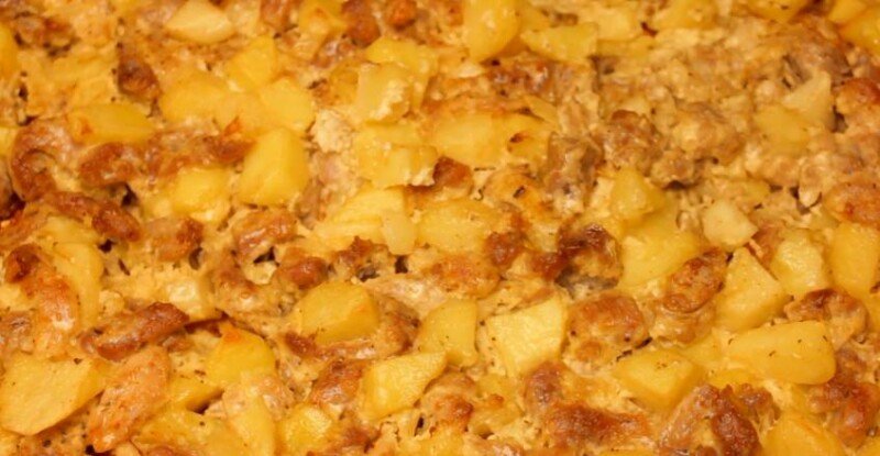 904a2c6f85183f1dd98f522c26c4926c Свинина з картоплею в духовці – прості і смачні рецепти картоплі зі свининою