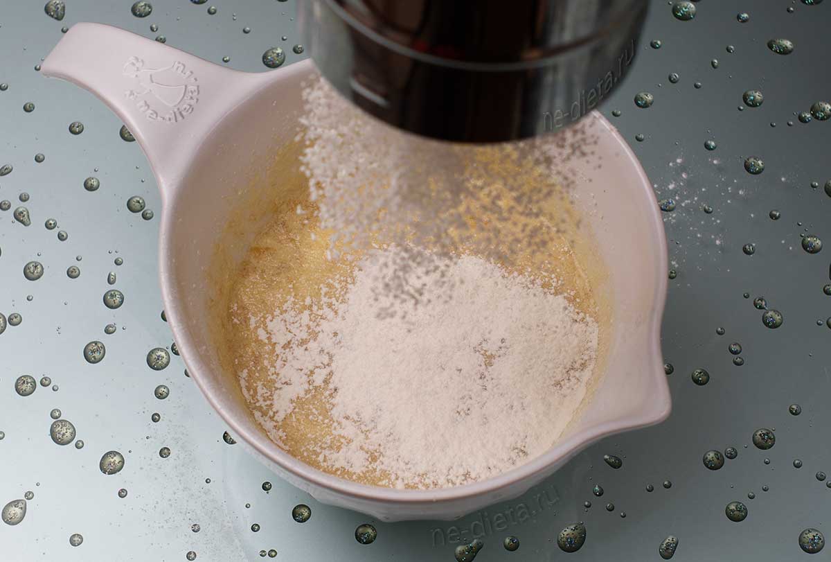 98463e628bc75590cbe0f0770511ab74 Як приготувати пісочне печиво «Кураб’є» — рецепт по ГОСТу в домашніх умовах покроково з фото
