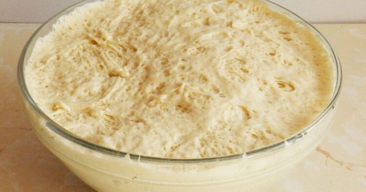 f0765354894adf133624cf4103edf9be Дріжджове тісто для пиріжків в духовці — просте і смачне