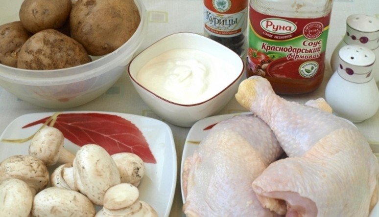fbaaf56aca7640212006a765d337c2d7 Курячі гомілки з картоплею в духовці — прості і смачні рецепти