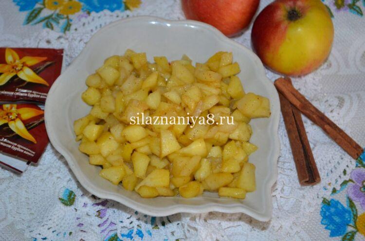 c8d60a3e4f14b63d692193a910b53291 Пиріжки з яблуками в духовці — прості рецепти з дріжджового тіста