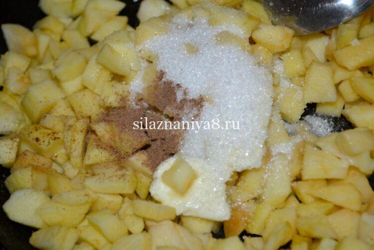 edea5ccdce613c8e58119a6deabe2ea1 Пиріжки з яблуками в духовці — прості рецепти з дріжджового тіста