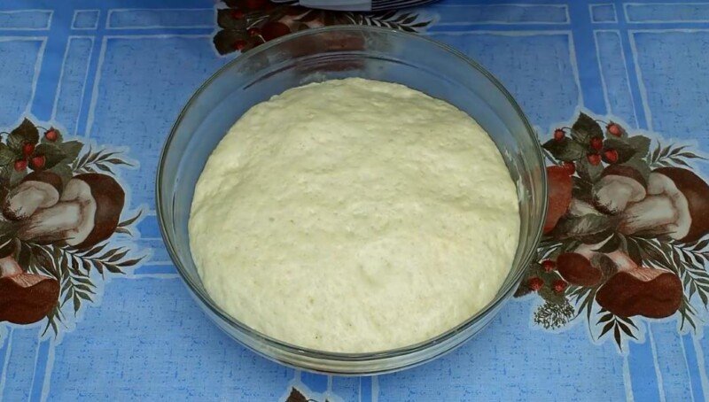 15c117f38402afc1fde24849b01a2d4e Дріжджове тісто для пиріжків в духовці на сковороді — дуже смачне і повітряне як пух