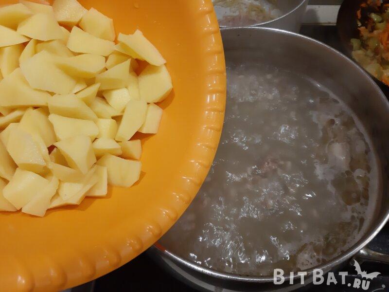 4211bae66331f92096d359a356c6351b Розсольник — класичний рецепт супу з перловкою і солоними огірками