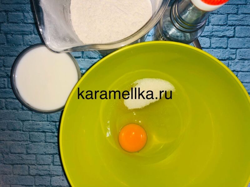 846512b206286ada367c796a8bf1c193 Пишні оладки на кефірі без дріжджів — рецепт з содою і яйцем