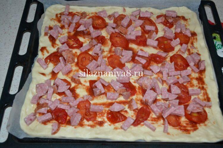 f06a2cf69a21dda0e6d64042cf8a5cb9 Піца з помідорами, ковбасою і сиром (простий і смачний рецепт)