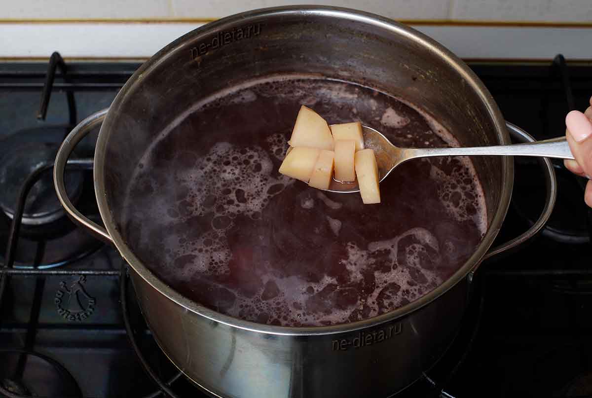 1a3a1401502ac574ea9a61e2516fa852 Як приготувати суп з квасолею і локшиною — простий рецепт квасоляного супу на воді або мясному бульйоні з покроковими фото