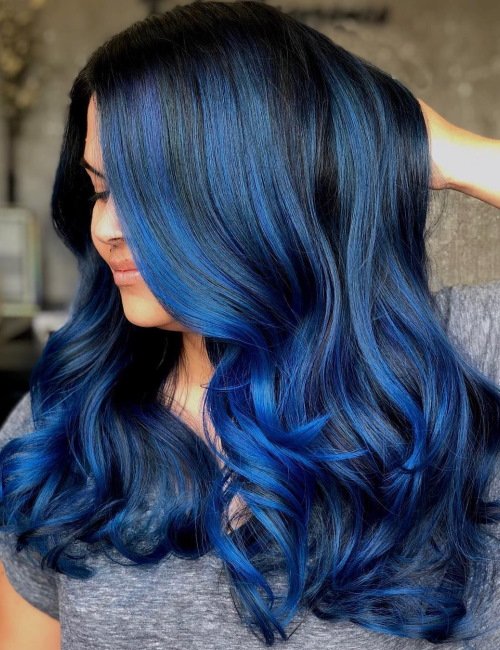 4b7aa2ded74f5a86ef970cee2dc68464 Сині волосся у дівчат. Фото каре, коротка стрижка, середньої довжини на темні, русяве, світле волосся