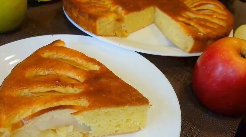 af33da44886714004c0797264471038d Яблучний пиріг в духовці — 14 самих смачних і простих рецептів пирога з яблуками