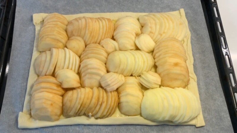 c08a8321e5612706f5006ee3ab43694e Яблучний пиріг в духовці — 14 самих смачних і простих рецептів пирога з яблуками