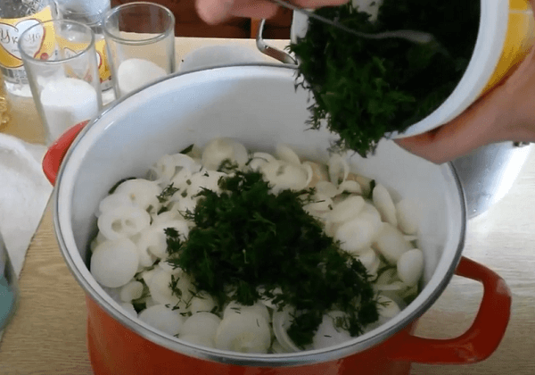 salat iz ogurcov na zimu – 5 prostykh i vkusnykh receptov84 Салат з огірків на зиму – 5 простих і смачних рецептів
