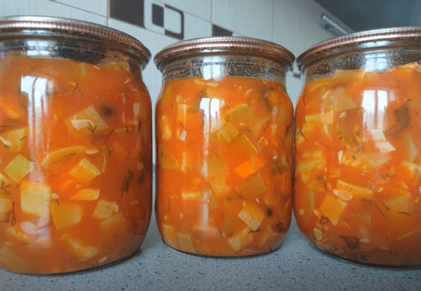 salaty iz kabachkov na zimu – samye vkusnye recepty72 Салати з кабачків на зиму – найсмачніші рецепти