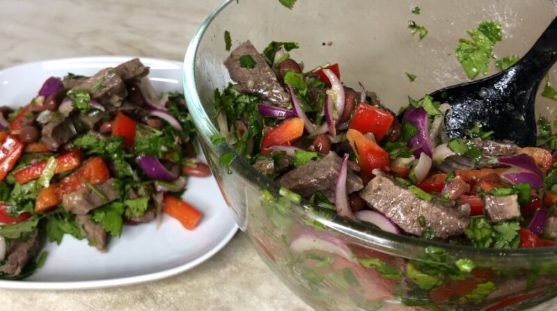 Салат з консервованої квасолі   18 простих і смачних рецептів